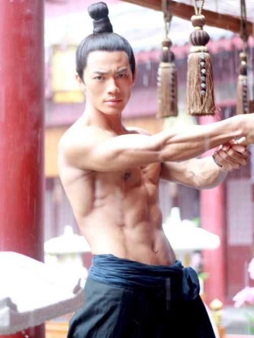 《九纹龙史进》