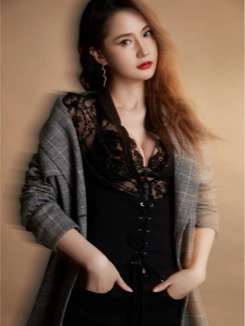 《Shine！闪耀》杂志