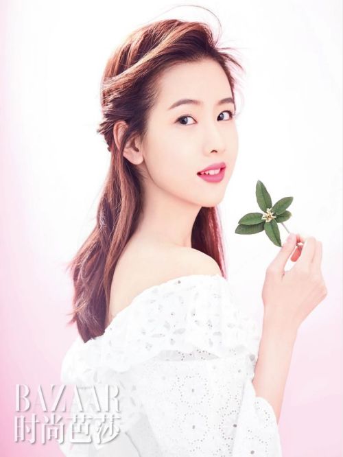 《时尚芭莎》杂志