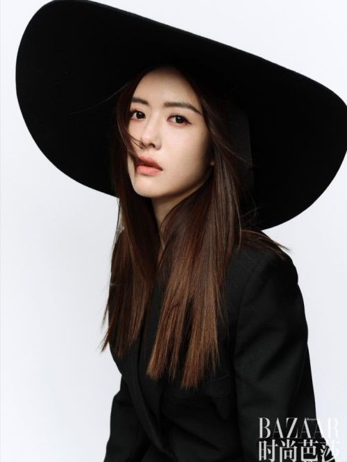 《时尚芭莎》杂志