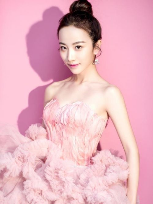 马亚楠代言,马亚楠代言费,马亚楠形象代言,马亚楠广告代言,马亚楠明星代言
马亚楠，毕业于中央戏剧学院，中国内地女演员。
代表作品有《建党伟业》、《女神，别来无恙》、《咱们结婚吧》、《情系月亮湾》、《私人订做》等。
