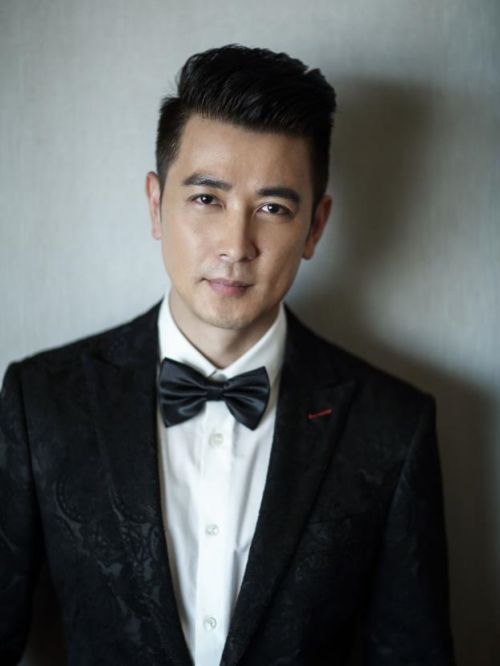 保剑锋代言费,明星代言费,保剑锋广告代言,保剑锋明星代言,保剑锋形象代言13466609726,咨询明星代言费用,保剑锋广告形象代言价格,明星肖像代言多少钱请联系万事成传媒。