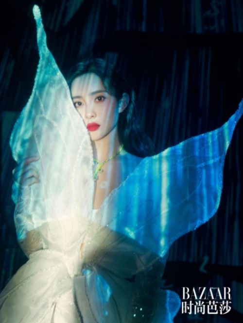 《时尚芭莎》杂志