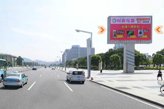 东莞玉兰大剧院旁led屏广告.jpg 东莞玉兰大剧院旁led屏广告.jpg